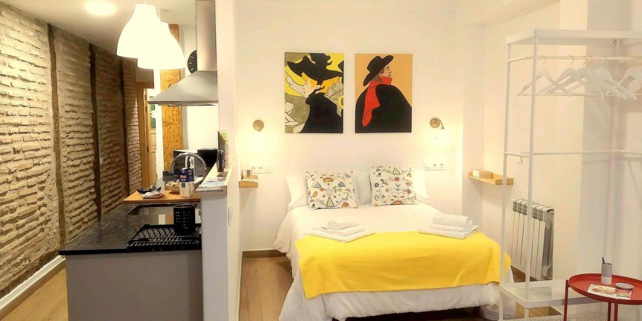 Casa Eladia Apartment โลโกรโญ ภายนอก รูปภาพ